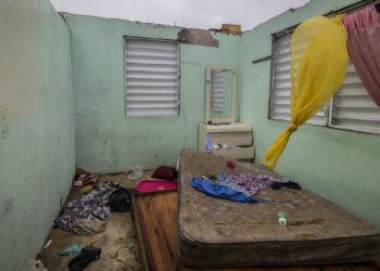 Vivienda de Nelson Cirino luego del paso del huracán Fiona por Loíza. Foto: Alejandro Granadillo / AP