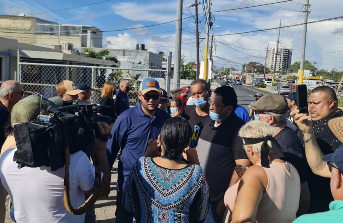 Protesta de peñolanos contra LUMA Energy en Yauco. Foto: Elvin Joel Estrada / Twitter