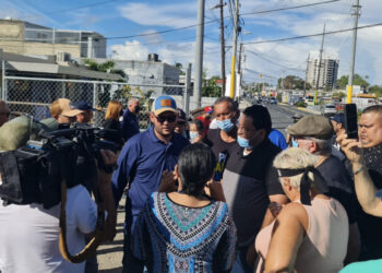 Protesta de peñolanos contra LUMA Energy en Yauco. Foto: Elvin Joel Estrada / Twitter