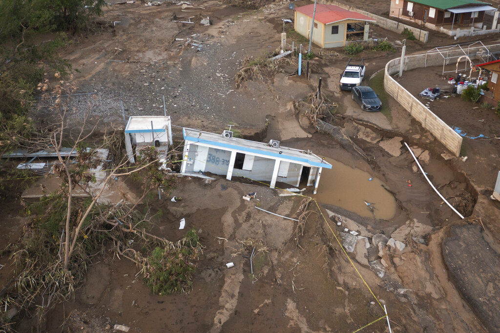 Casa en Villa Esperanza, Salinas, tras el huracán Fiona. Foto: Alejandro Granadillo / AP