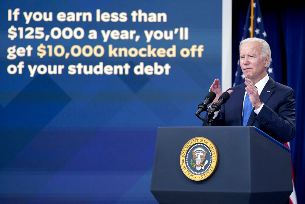 El presidente de los Estados Unidos, Joe Biden, habla sobre el portal de préstamos estudiantiles en la Casa Blanca. Foto: Susan Walsh | AP