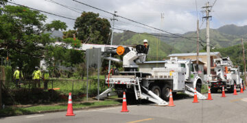 Brigada de LUMA Energy. Foto: Michelle Estrada Torres