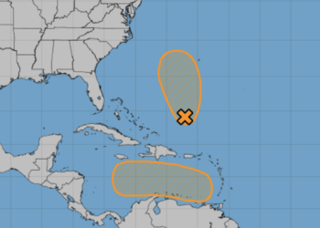 El área marcada debajo de las Antillas es la que está bajo observación. Foto: Centro Nacional de Huracanes