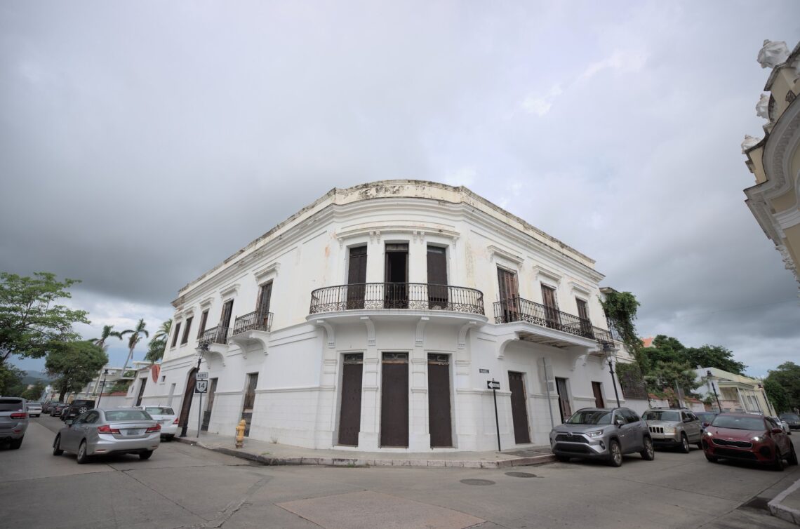 Factoría Sur ubicará en la otrora casa de Mercedita Serrallés, entre las calles Isabel y Salud en Ponce. (Foto: Florentino Velázquez)