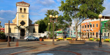 Plaza pública de Hatillo. (Foto suministrada)