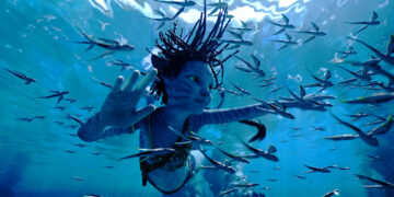 Trinity Bliss en el papel de Tuk en una escena de "Avatar: The Way of Water". (Foto: 20th Century Studios vía AP)