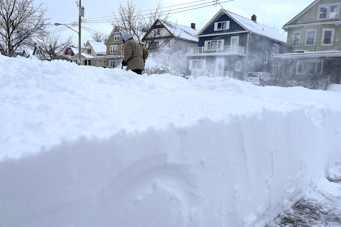 Una escena de la tormenta invernal en Buffalo, Nueva York, el 25 de diciembre de 2022. (Foto: Bridget Haslinger | AP)