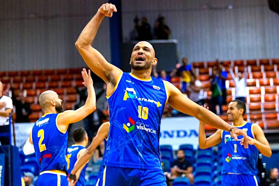 Ezequiel Cruz, de los Plataneros de Corozal. (Foto: Federación Puertorriqueña de Voleibol, suministrada)