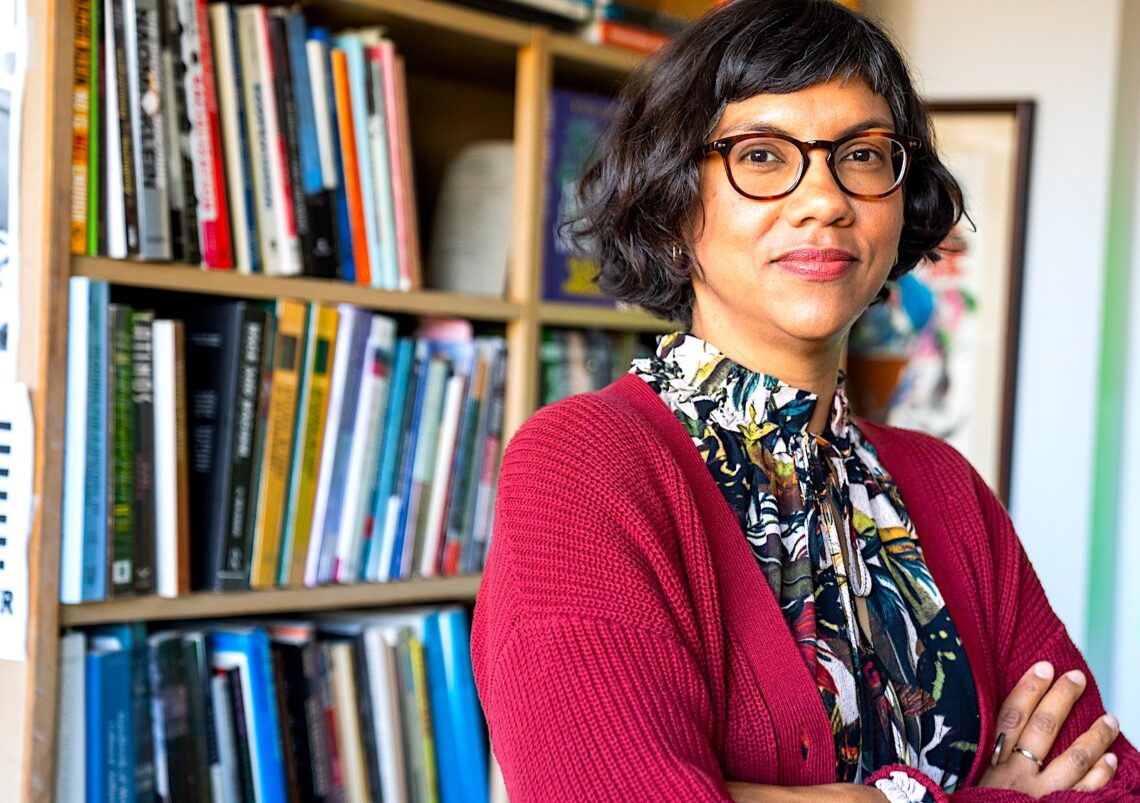 El más reciente libro de la antropóloga cultural Hilda Lloréns reta las narrativas dominantes que continuamente borran el legado y los quehaceres diarios de las mujeres afro-puertorriqueñas y pobres por mejorar la vida de sus comunidades, en y fuera de Puerto Rico. (Foto archivo)