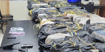 Droga ocupada por la Policía. (Foto suministrada)