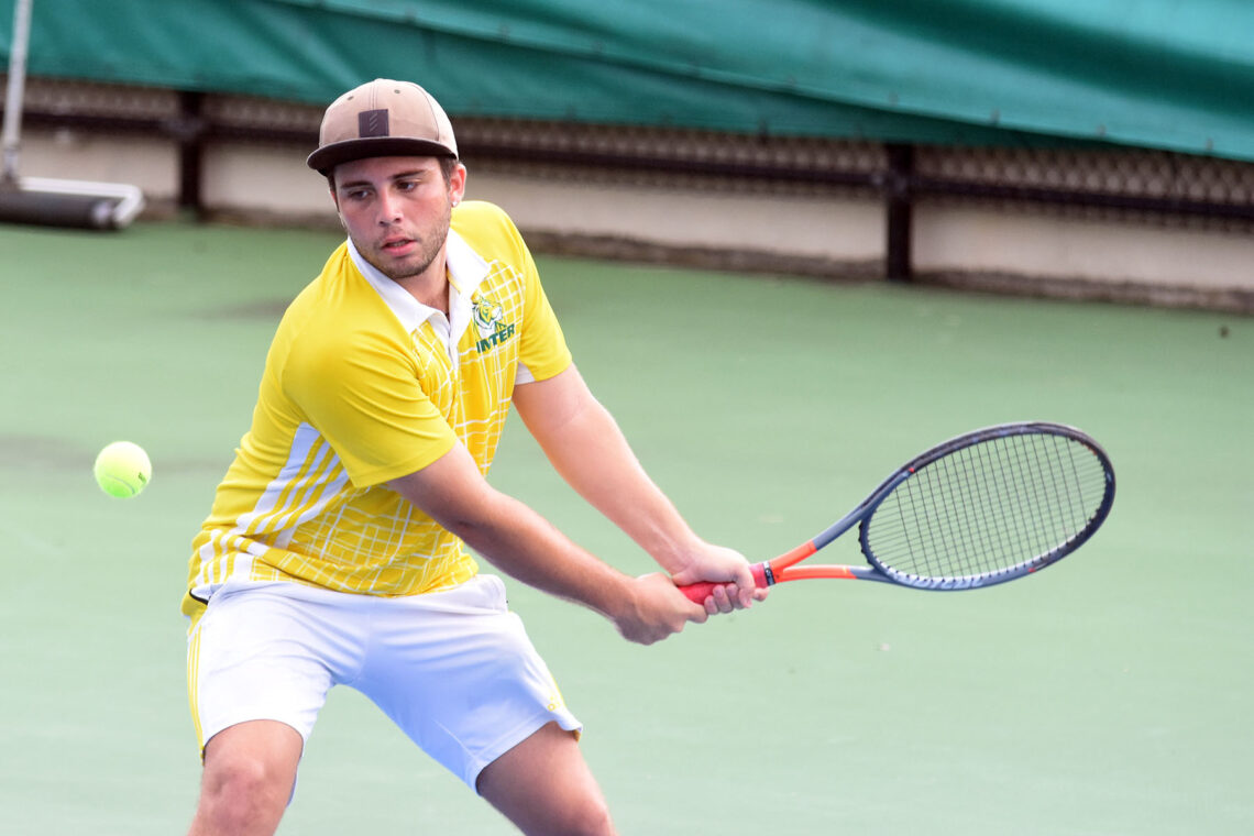 Los Tigres de la UIPR son los campeones del tenis de la LAI. (Foto suministrada / L. Minguela)