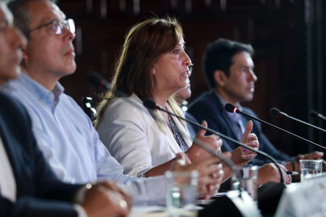 Dina Boluarte, presidenta de Perú. (Foto: EFE / Luis Iparraguirre / Presidencia de Perú)