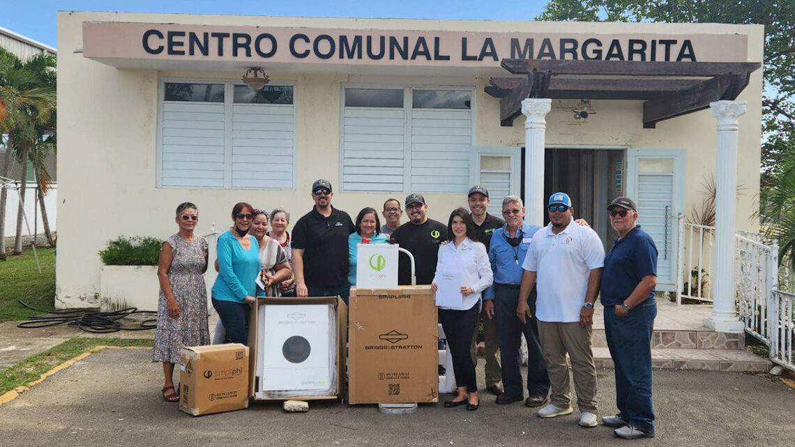 Residentes de La Margarita en Salinas. (Foto suministrada)