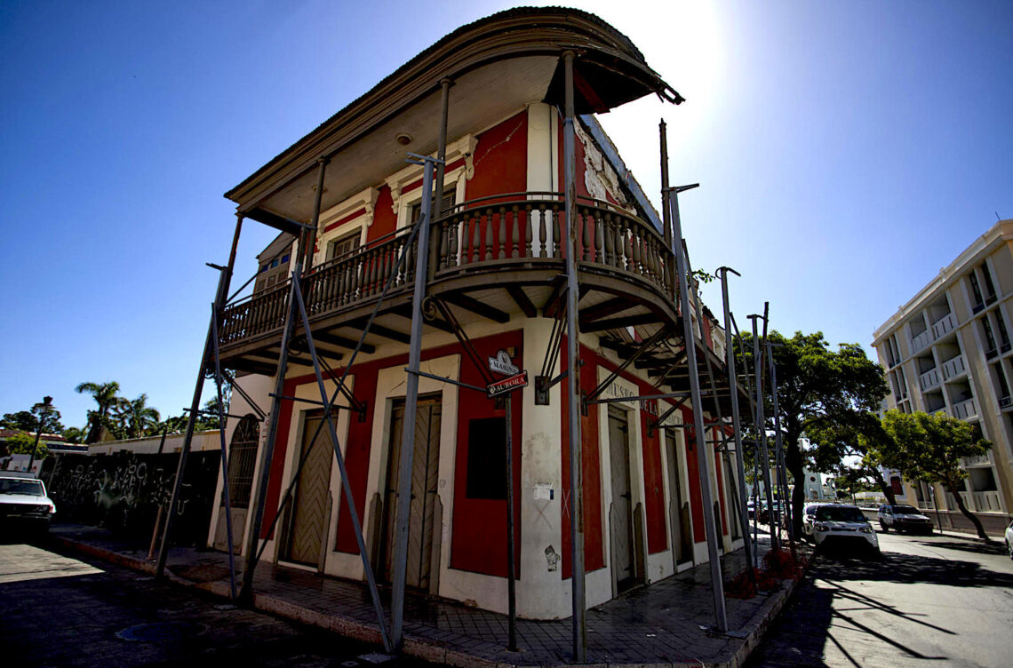 El Museo de la Masacre de Ponce, afectada por los temblores de 2020. (Foto: Thais Llorca | EFE)