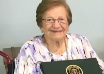 Doña Elba Cintrón Ruiz