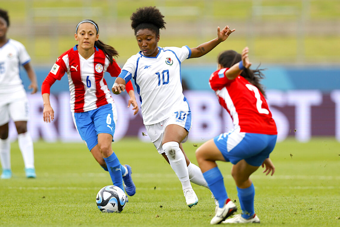 Marta Cox, de la selección de Panamá. (Foto: Martin Hunter / Photosport, via AP)