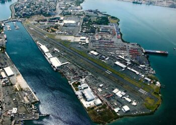 Vista aérea del Canal San Antonio y el aeropuerto Isla Grande, en San Juan. (Foto: State Historic Preservation Office (suministrada, vía CPI)