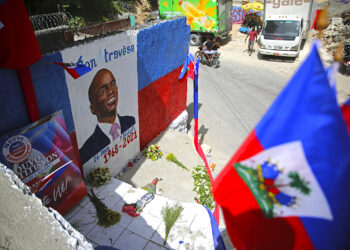 Un mural con el retrato del difunto presidente Jovenel Moïse adorna una pared en el vecindario Kenscoff de Puerto Principe. (Foto: Odelyn Joseph | AP, archivo)