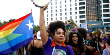 Grupos de mujeres participan en manifestación en San Juan,  convocada por la Coalición 8 de marzo (C8M) con ocasión del Día de la Mujer. (Foto: Thais Llorca | EFE)