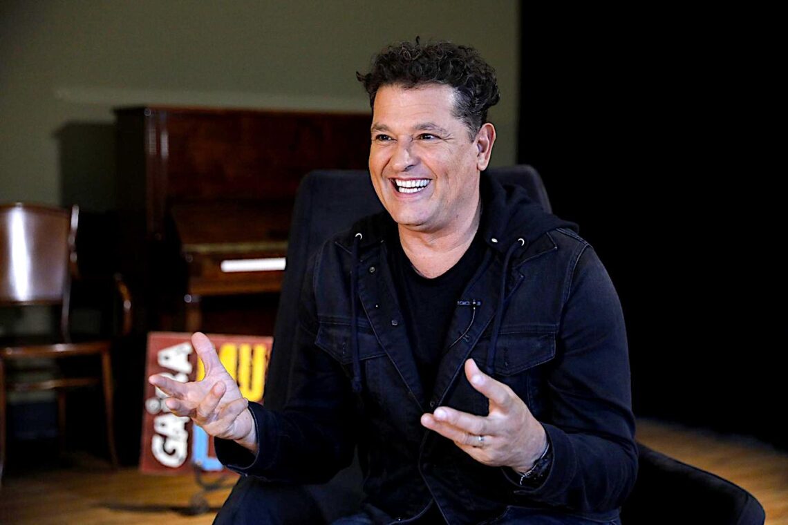 El cantante colombiano, Carlos Vives. (Foto: Carlos Ortega | EFE)