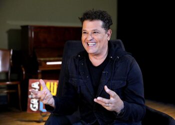 El cantante colombiano, Carlos Vives. (Foto: Carlos Ortega | EFE)