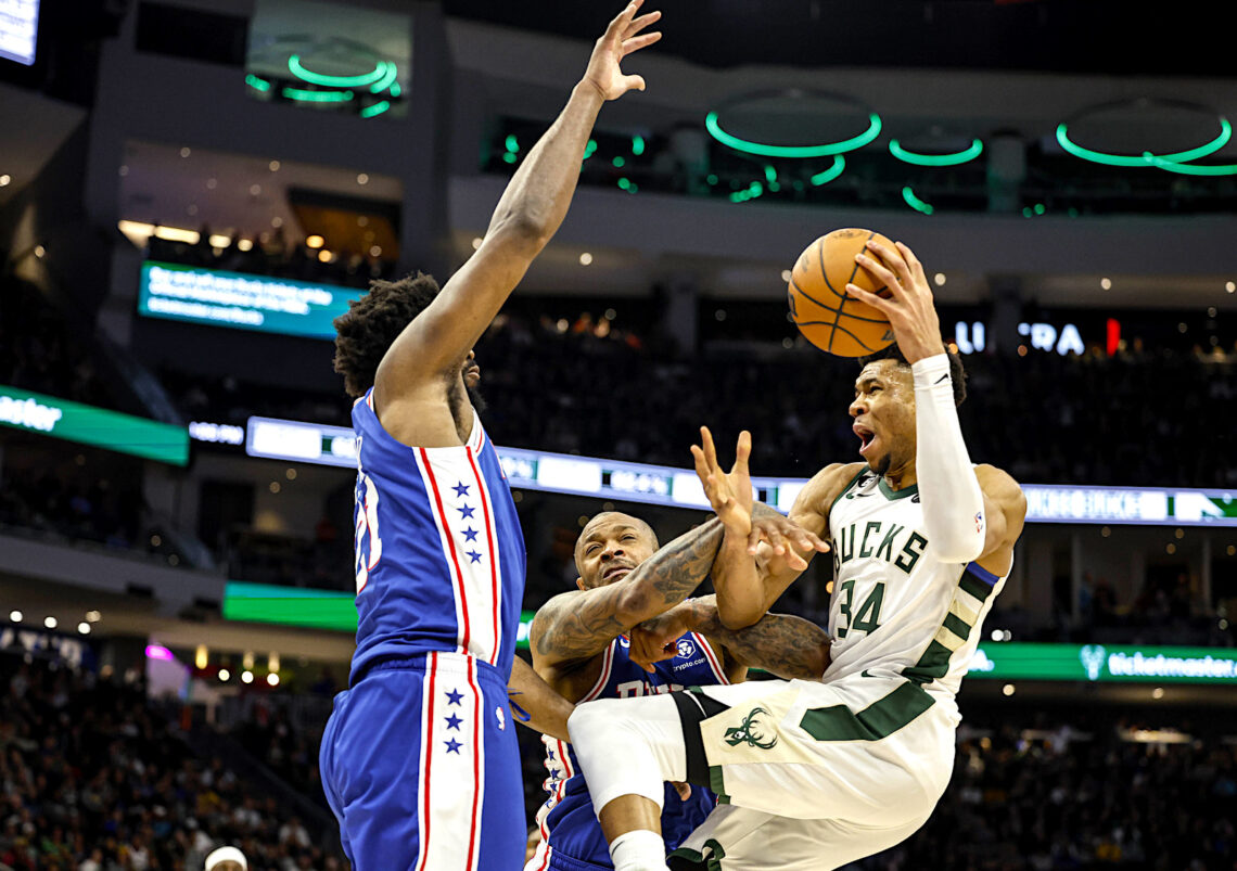 Giannis Antetokounmpo, de los Bucks de Milwaukee. (Foto: Jeffrey Phelps | AP)