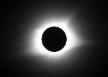 Eclipse solar cerca de Hopkinsville, Kentucky, el 21 de agosto de 2017. (Foto: Mark Humphrey / AP)
