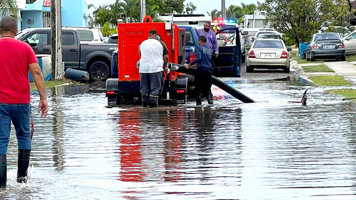 Inundación en Guayama. (Foto suministrada)
