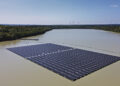 Paneles solares en la mayor planta fotovoltaica flotante de Alemania en un lago en Haltern. (Foto: AP/Martin Meissner, Archivo)