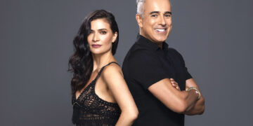 La actriz Ana María Orozco y el actor Jorge Enrique Abello, que interpretarán los papeles principales de la serie "Betty la fea". (Foto: Hernán Puentes / EFE)