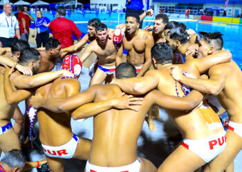 Equipo de polo acuático masculine. (Foto suministrada)