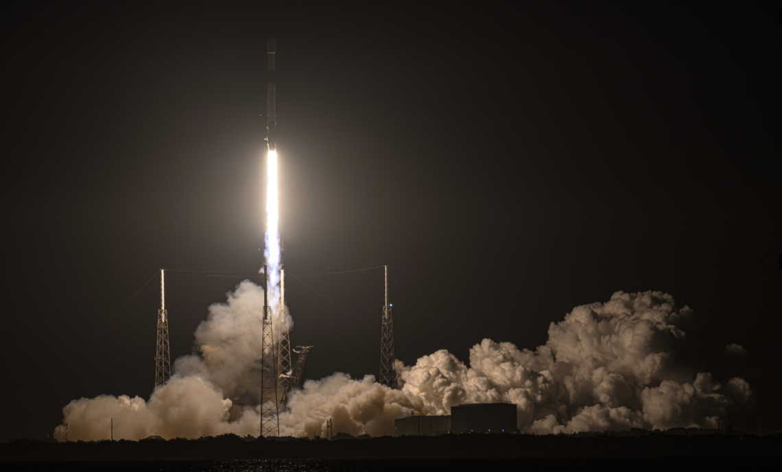 Lanzamiento de un cohete Falcon 9 de Space X. (Foto: Twitter / Space X)
