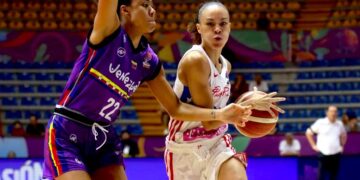 Las boricuas derrotaron ayer a las venezolanas. (Foto: Facebook / FBPR)