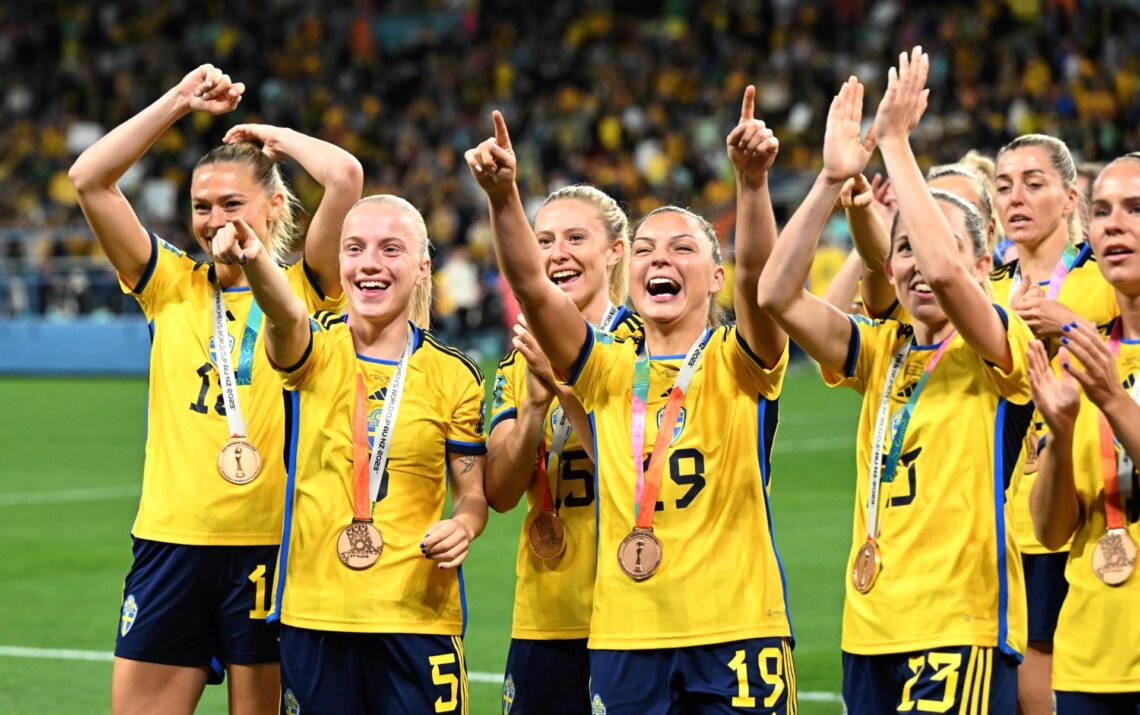 Las suecas festejan su medalla de bronce. (Foto: EFE)