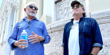 Arquitectos Pablo Ojeda y Roberto Garcia. (Foto: Michelle Estrada Torres)