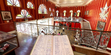 Solo este año, el libro de visitas ha registrado turistas oriundos de Australia, Turquía, Corea, Dinamarca, Moldavia, Islandia, Kenia e India, entre muchos otros. (Foto: Michelle Estrada Torres / La Perla del Sur)