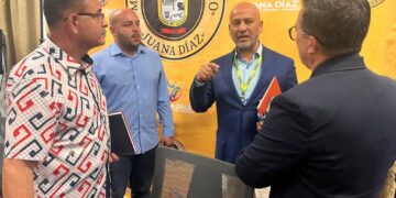 El presidente de LUMA, Juan Saca, se comprometió hoy a proveer un refuerzo para la inestable red eléctrica al sur de Juana Díaz. (Suministrada)