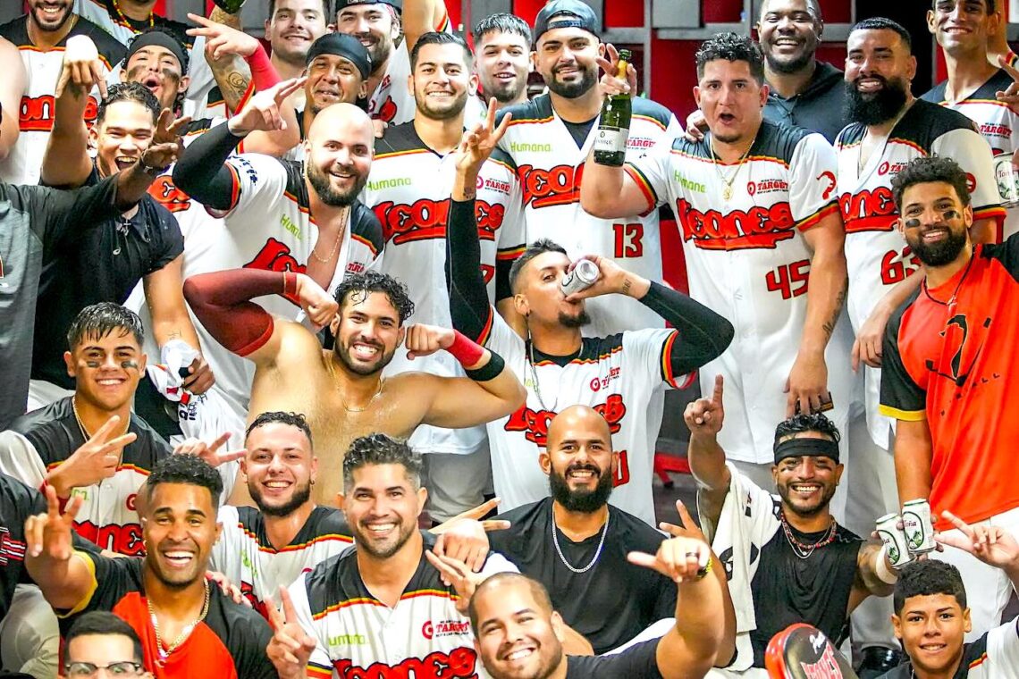 “En mis 45 años en el béisbol profesional no he experimentado una temporada que ha sido buena de principio a fin", dijo el gerente general de los Leones, Edwin Rodríguez. (Foto: Leones de Ponce LBPRC)