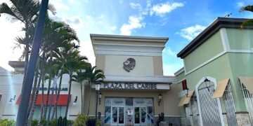 El nuevo Centro de Llamadas de Manejo de Cuentas ubica en el antiguo local de Sears en Plaza del Caribe. (Foto: Michelle Estrada Torres)