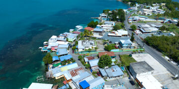 Construcción en la comunidad de Joyuda, en Cabo Rojo. (Foto: Gabriel López Albarrán | CPI)