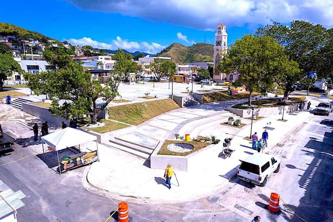 Plaza Fernando de Pacheco y Matos, en Yauco. (Foto suministrada)