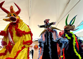 Vejigantes en la conferencia de prensa del Carnaval Ponceño. (Foto: Michelle Estrada Torres)