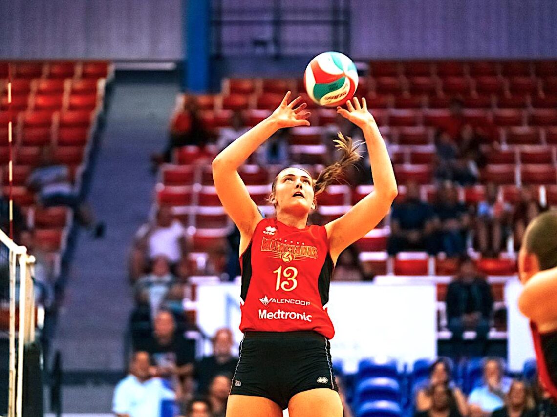 Belle Morgan, de las Valencianas de Juncos. (Foto: Ángel Cruz / Federación Puertorriqueña de Voleibol, archivo)