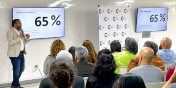 Dr. Javier Hernández Acosta, fundador e investigador del Centro de Economía Creativa. (Foto suministrada)