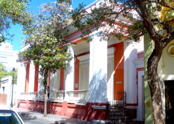 Centro Cultural Carmen Solá de Pereira en Ponce. (Foto archivo)