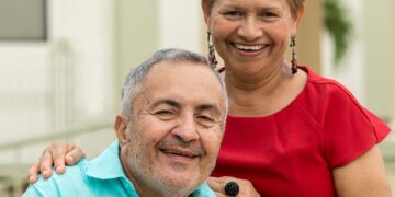 Junto a estas líneas, Noel Rosado Sanabria y Nydia Ramos Santiago, fundadores de la Feria Nacional de Toleteros y Juntacosas. (Foto archivo)