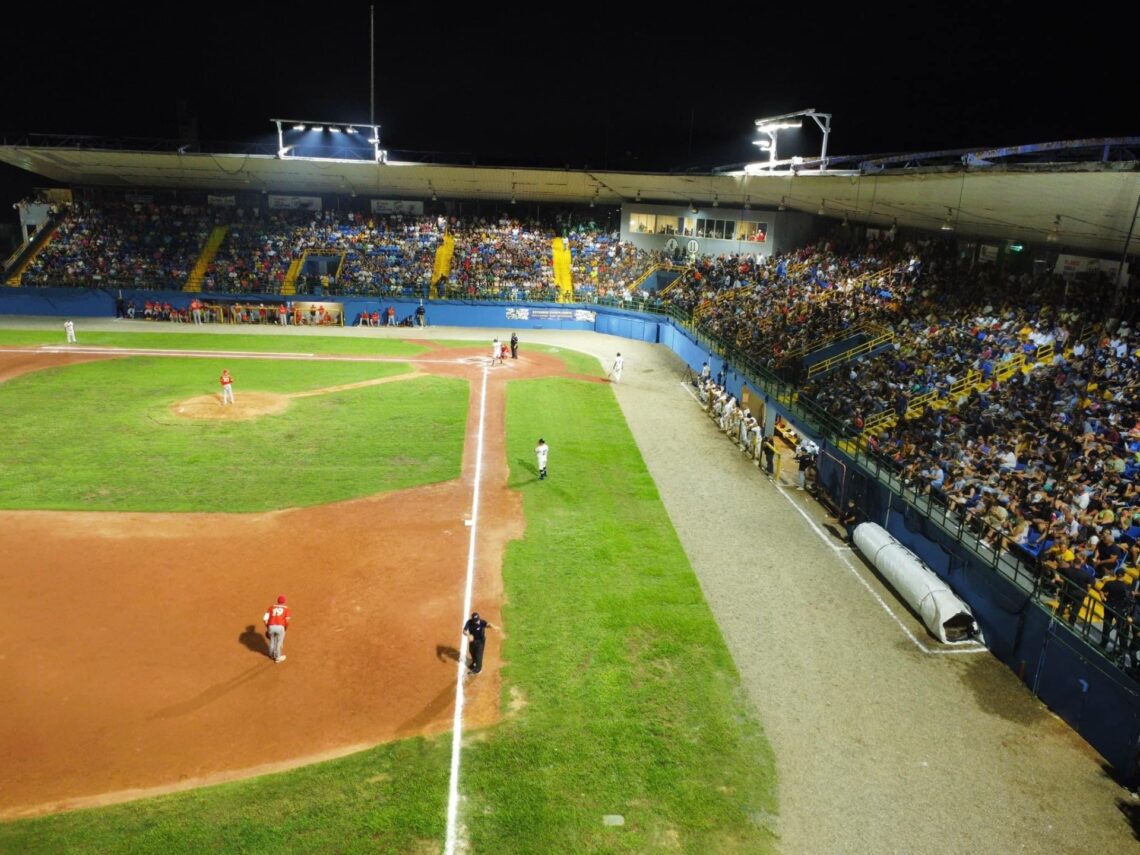 Estadio Juan “Cheo” López de Camuy. (Foto: FBPR)
