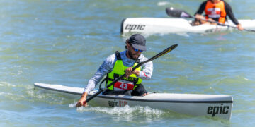 Eddy Barranco de la selección nacional de canotaje estuvo activo en el Festival Olímpico de Playa este fin de semana en la Balneario Punta Salinas, Toa Baja. (Foto: COPUR)