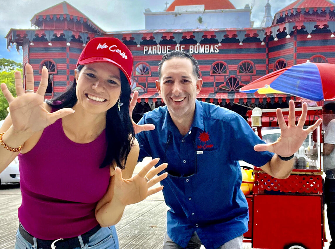 Melina Aguilar Colón y Ernie Xavier Rivera Collazo fungirán como embajadores de la ciudad en Colombia, durante el evento Vitrina Turística 2024. (suministrada)