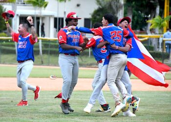 Puerto Rico venció, 5-4, a la Republica Dominicana en la final del premundial. (Foto: Béisbol Juvenil de Puerto Rico Facebook)
